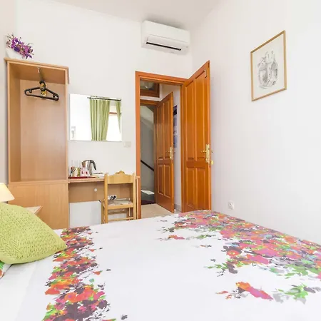 Διαμέρισμα Lovrijenac - Double With Sea View 1 *
